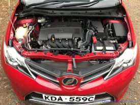 Toyota Auris E180
