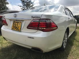 Toyota Crown S200 (Royal Saloon)