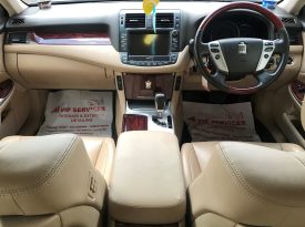 Toyota Crown S200 (Royal Saloon)