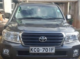 Toyota Land Cruiser J200 (GX)