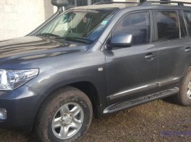 Toyota Land Cruiser J200 (GX)