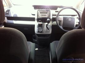 Toyota Noah R70