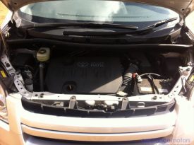 Toyota Noah R70