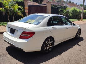 Mercedes Benz W204 (C200)