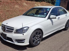 Mercedes Benz W204 (C200)