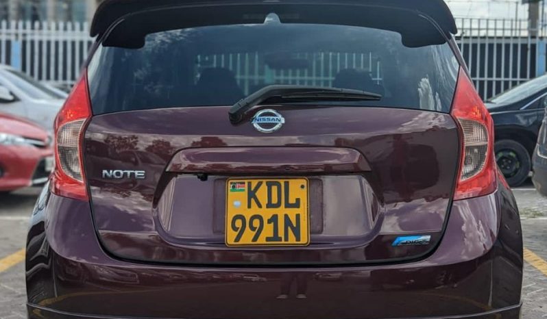 Nissan Note E12 full
